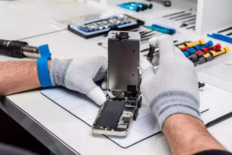 Why Same-Day Phone Repair Services Are Essential for Business Users