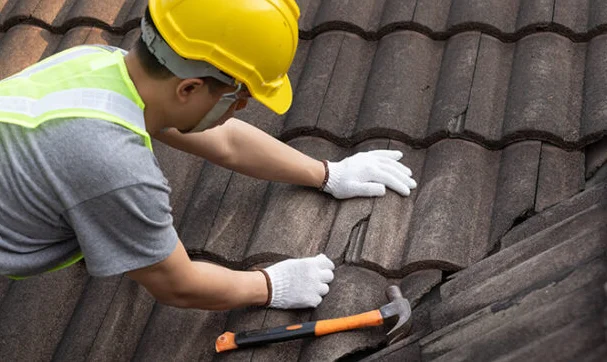 The Difference Between Roof Repair and Roof Replacement Contractors